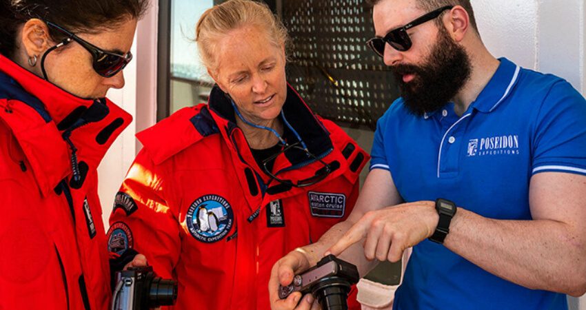 Мастер-класс по фотографии на борту полярного круиза на экспедиционном судне