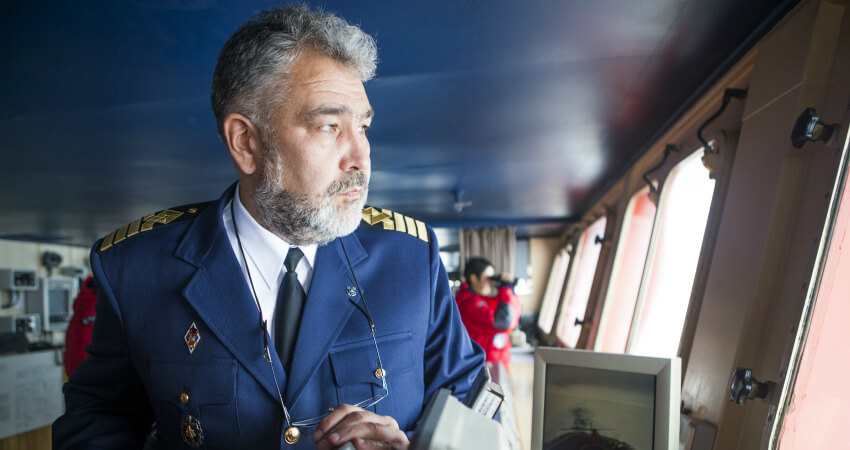 Капитан ледокола "50 лет Победы" Дмитрий Лобусов