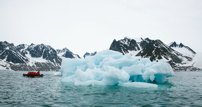Экспедиционные круизы на Шпицберген - Зодиак