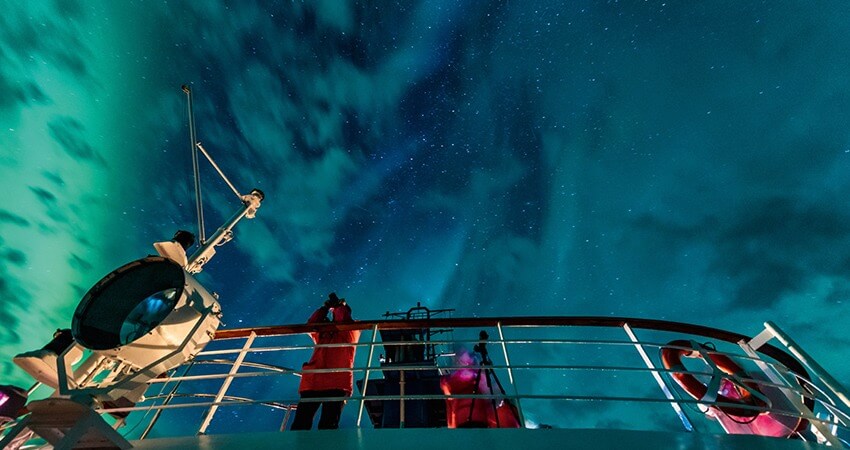 Северное сияние в экспедиционном круизе в Гренландию